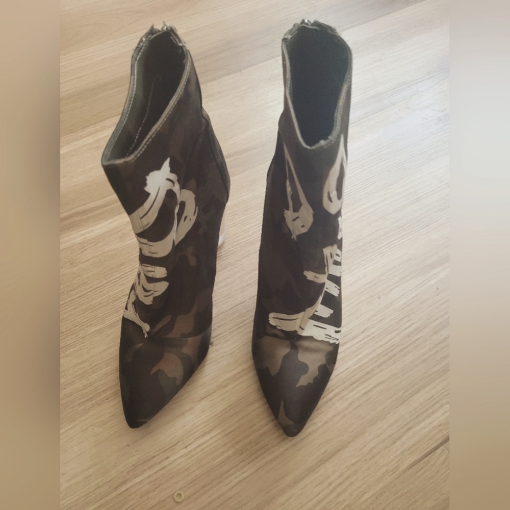 Steve Madden Boots